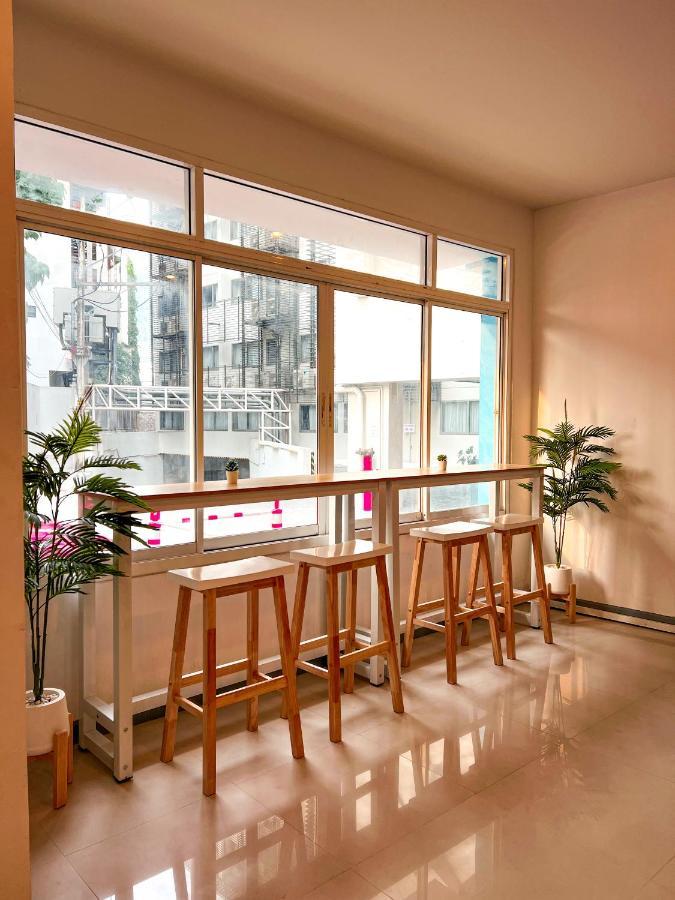 Baobab Hotel Patong Luaran gambar