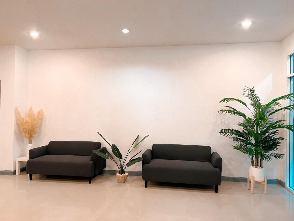Baobab Hotel Patong Luaran gambar