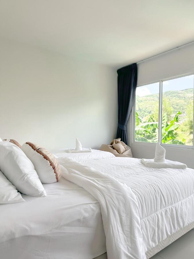 Baobab Hotel Patong Luaran gambar